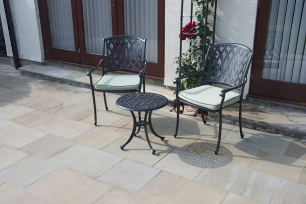 moderna-silk-oasis7A193E63-1F9B-9A50-D8FC-6B7AE1DA71B0.jpg